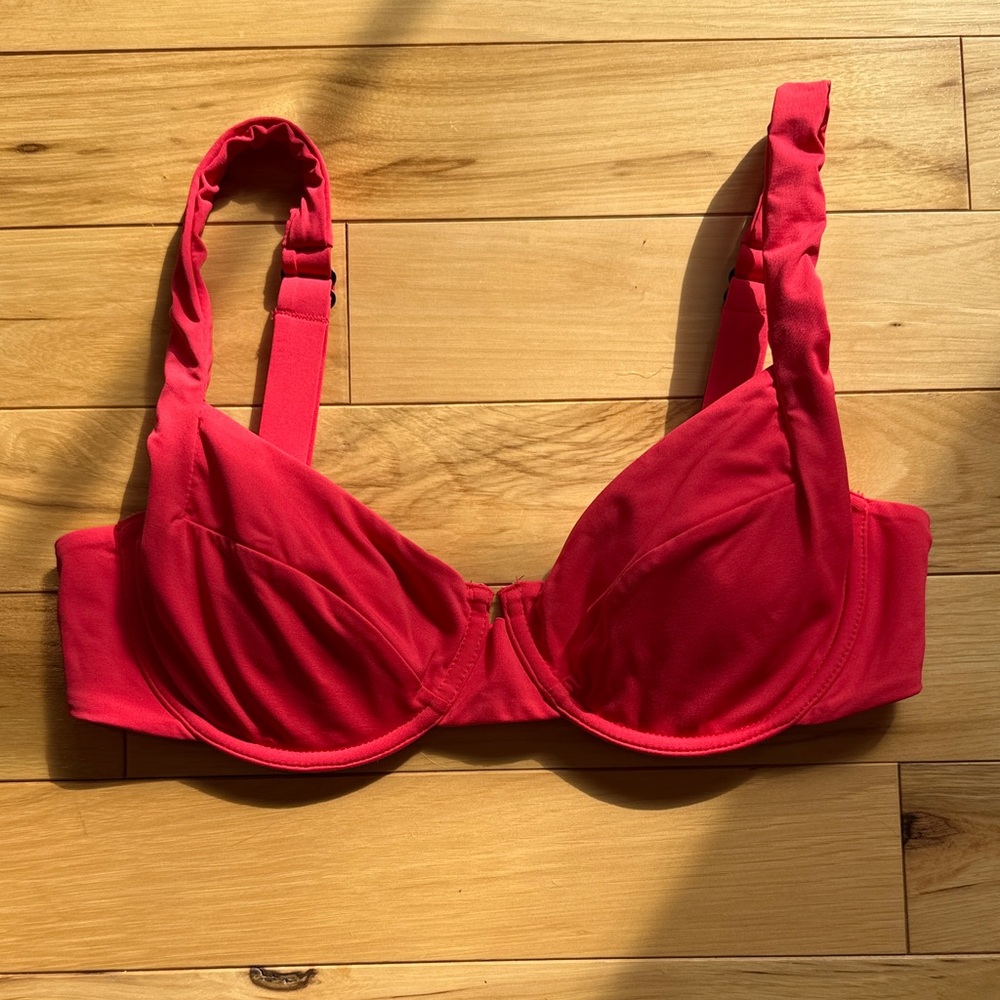 Vetchy - Red Underwire Bikini Top
